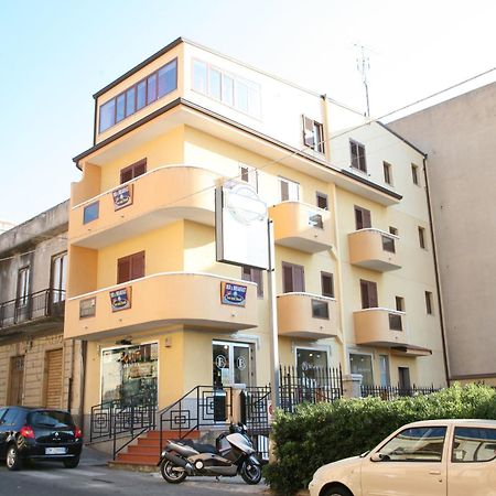 Sun&Beach Catona Di Reggio Calabria Exterior foto